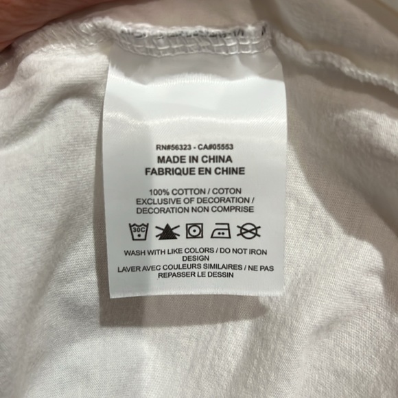 Nike - Women's Sportswear Essential Cropped T-Shirt - Picture 5 of 5